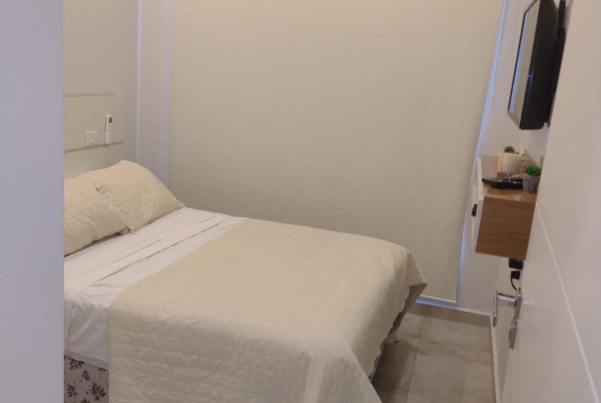 Vendo Dpto. en Edificio LIFE Bruselas S/ Bruselas casi Av. San Martín Barrio Ykua Sati