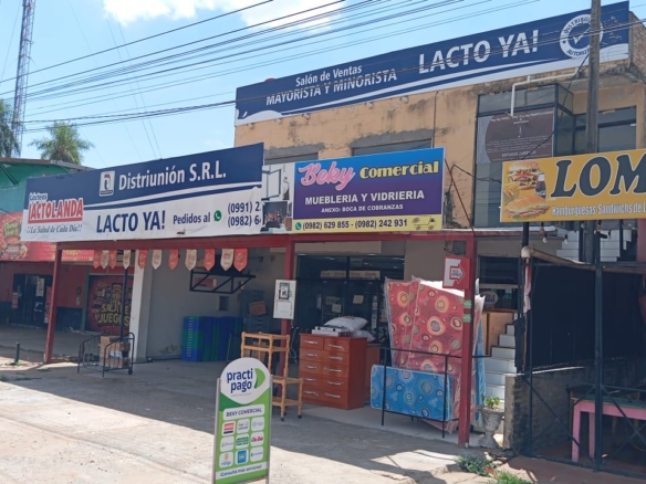 Salón Comercial con Vivienda y Depósito en Venta – Emboscada-Cordillera Py- ( Ruta Internacional)