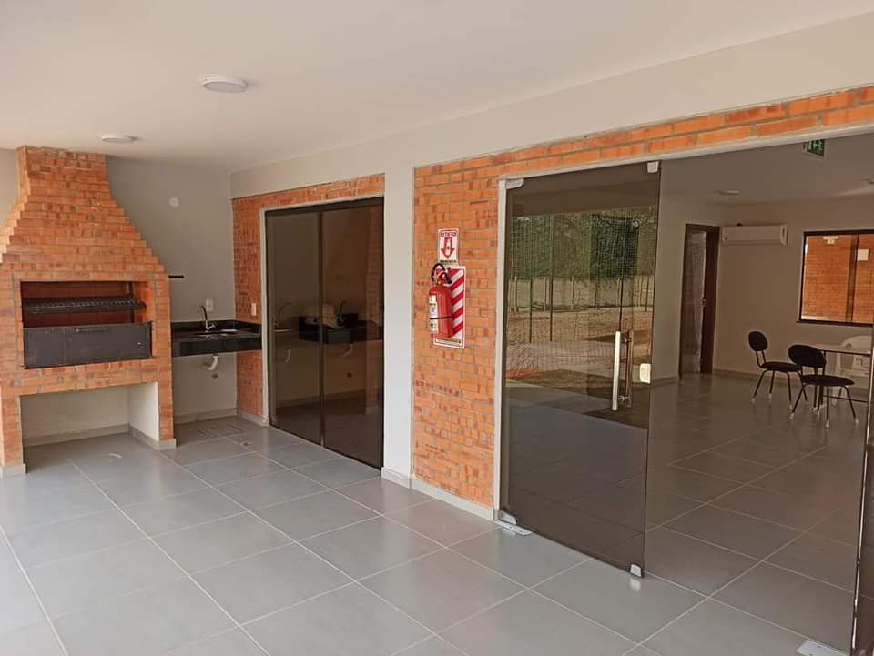 Alquiler en residencial Ykua Karanday Luque – 2 habitaciones y amplios espacios comunes