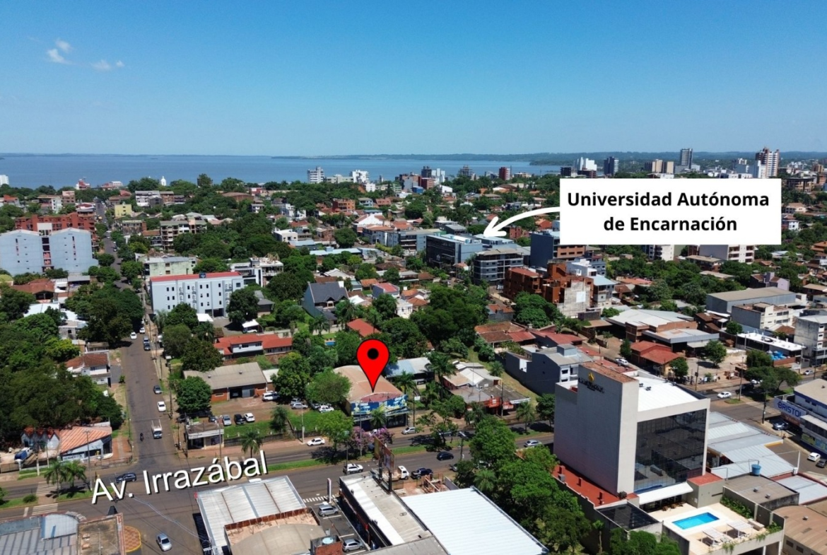 Amplia y estratégica propiedad ubicada sobre la Avenida Irrazábal